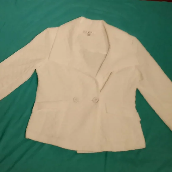 CAbi White Quilted Open-Front Blazer - Picture 7 of 14